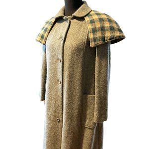 Wool vintage coat with detachable, reversible plaid capelet